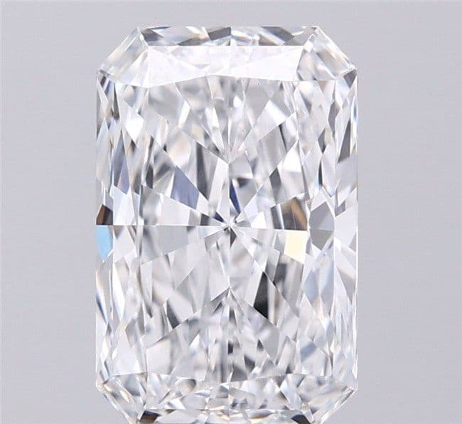 IGI | 3.41ct | Radiant | E | VVS2 | Very Good