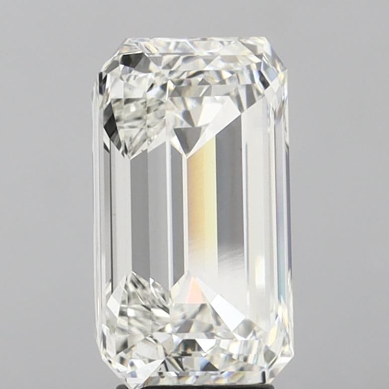 IGI | 6.6ct | Emerald | G | VS1 | Very Good