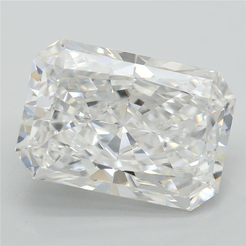 6.27ct | Radiant | E | VVS2 | Excellent
