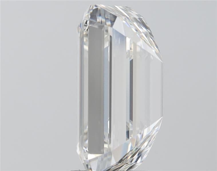 7ct | Emerald | G | VVS2 | Very Good