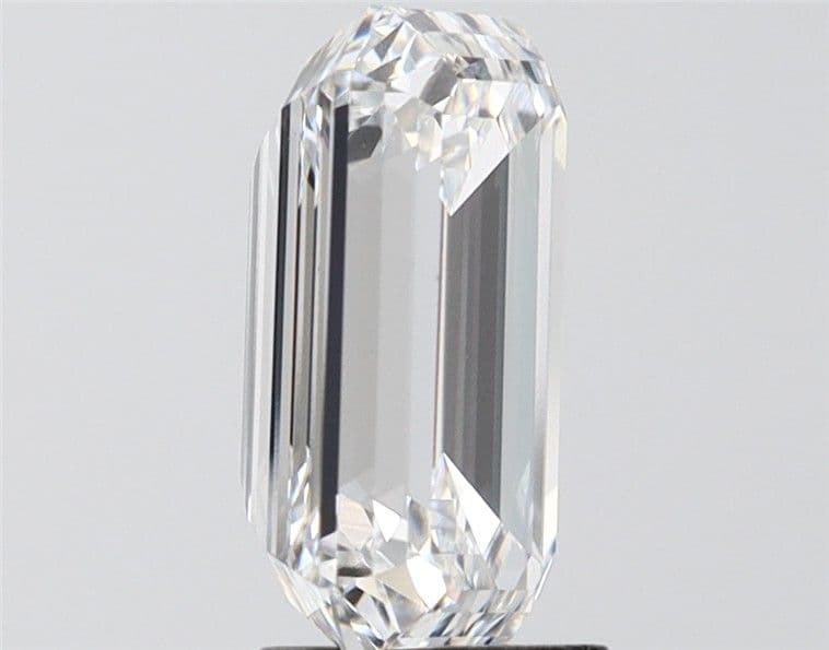 IGI | 3.71ct | Emerald | D | VVS2 | Very Good