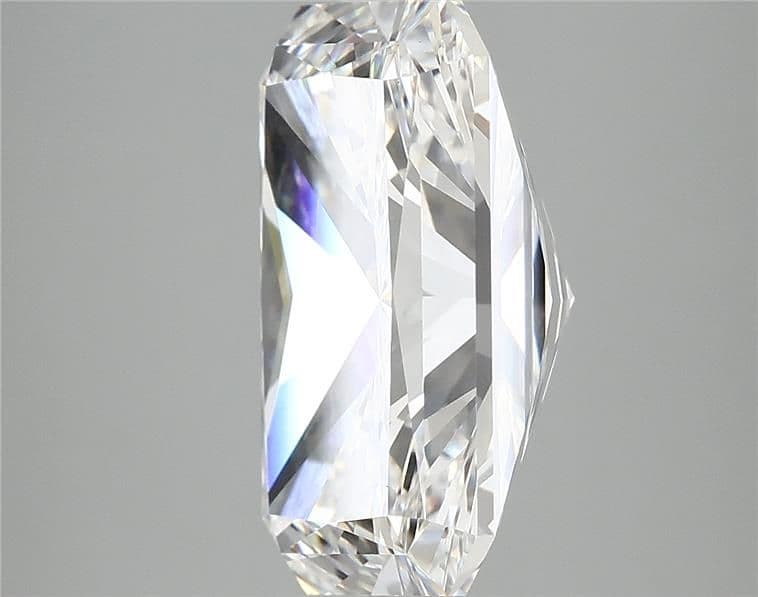 6.7ct | Radiant | E | VVS2 | Ideal