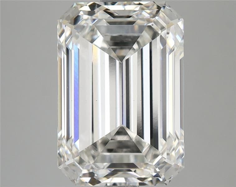 4.67ct | Emerald | F | VS1 | Very Good