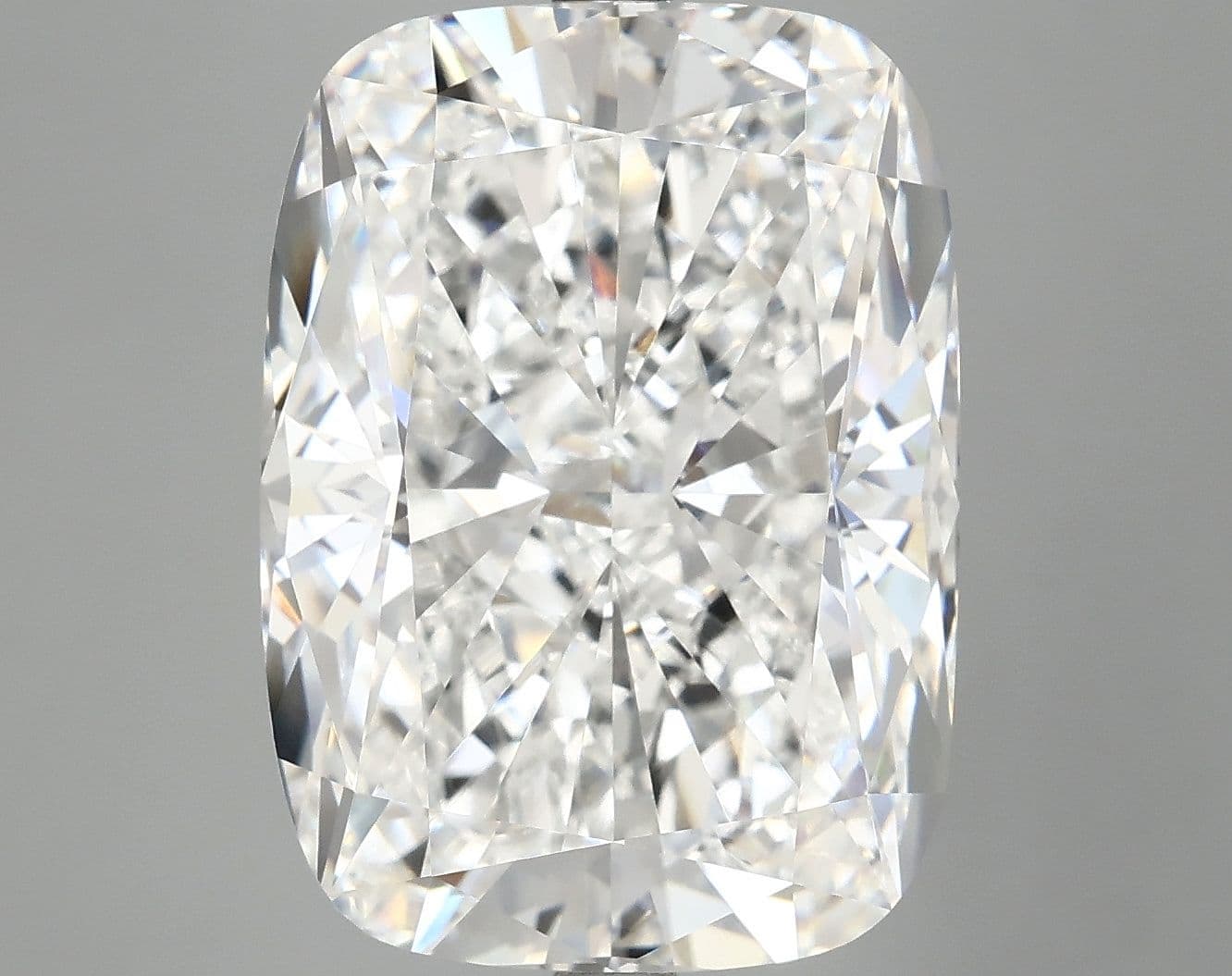 IGI | 9.98ct | Cushion | E | VVS2 | Excellent