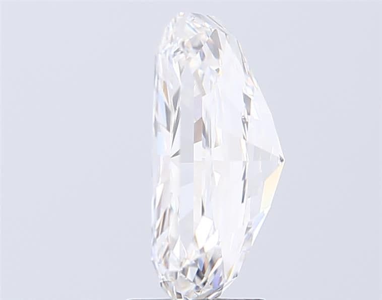 4.77ct | Radiant | E | VVS2 | Very Good