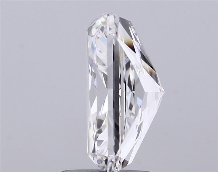 3.96ct | Radiant | E | VS1 | Very Good