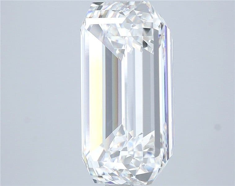 8.56ct | Emerald | E | VS1 | Excellent