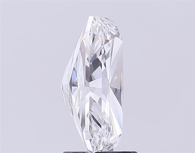 3.37ct | Radiant | D | VVS1 | Very Good