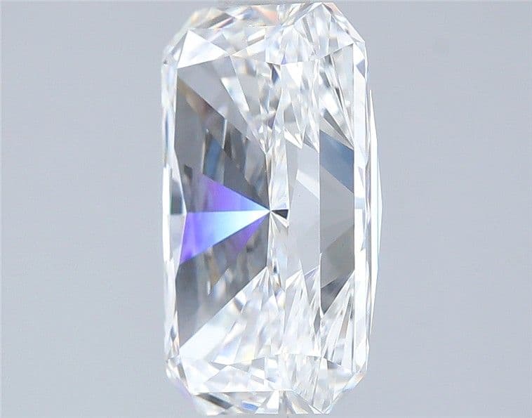 2.55ct | Radiant | E | VS1 | Very Good