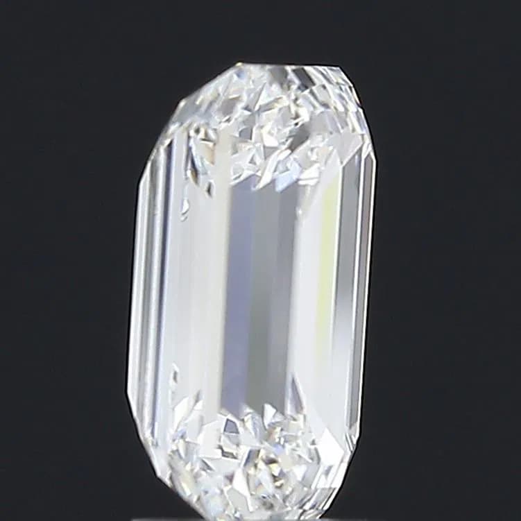 3.96ct | Emerald | F | VVS2 | Very Good