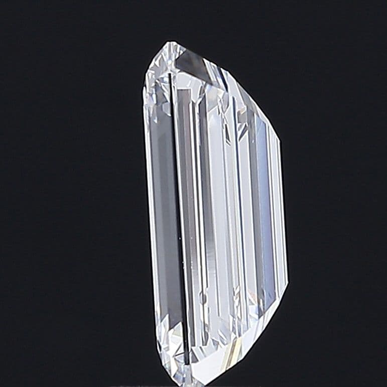 IGI | 4.34ct | Emerald | D | VVS2 | Very Good