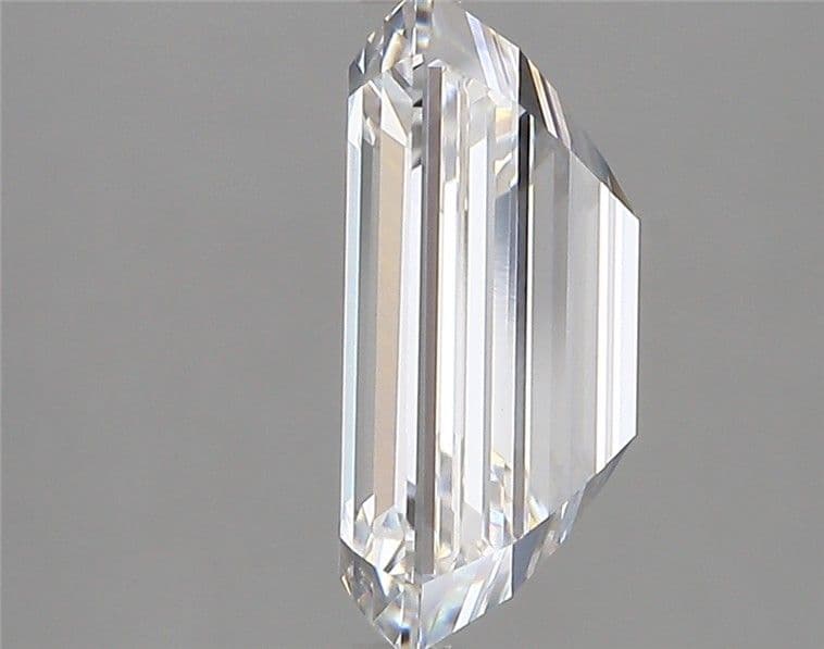 IGI | 4.44ct | Emerald | D | VVS2 | Very Good