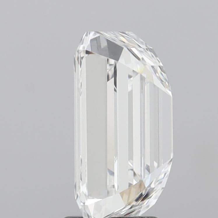 IGI | 4.21ct | Emerald | D | VVS2 | Very Good