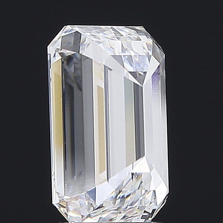 IGI | 4.28ct | Emerald | D | VS1 | Very Good