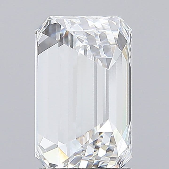 IGI | 2.42ct | Emerald | D | VVS2 | Very Good
