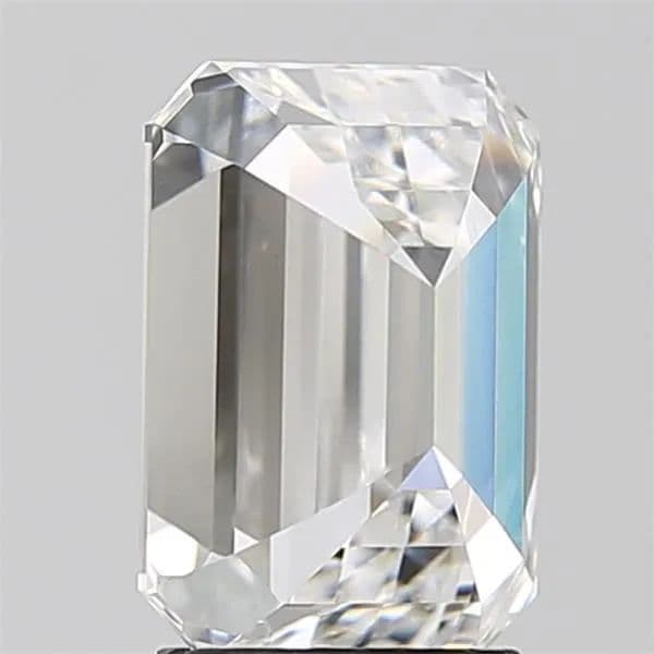 IGI | 3.22ct | Emerald | E | VS1 | Very Good