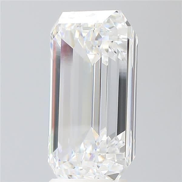 IGI | 5.23ct | Emerald | E | VVS2 | Very Good