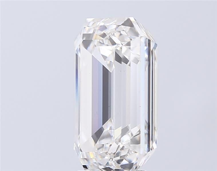 IGI | 6.04ct | Emerald | E | VS2 | Very Good