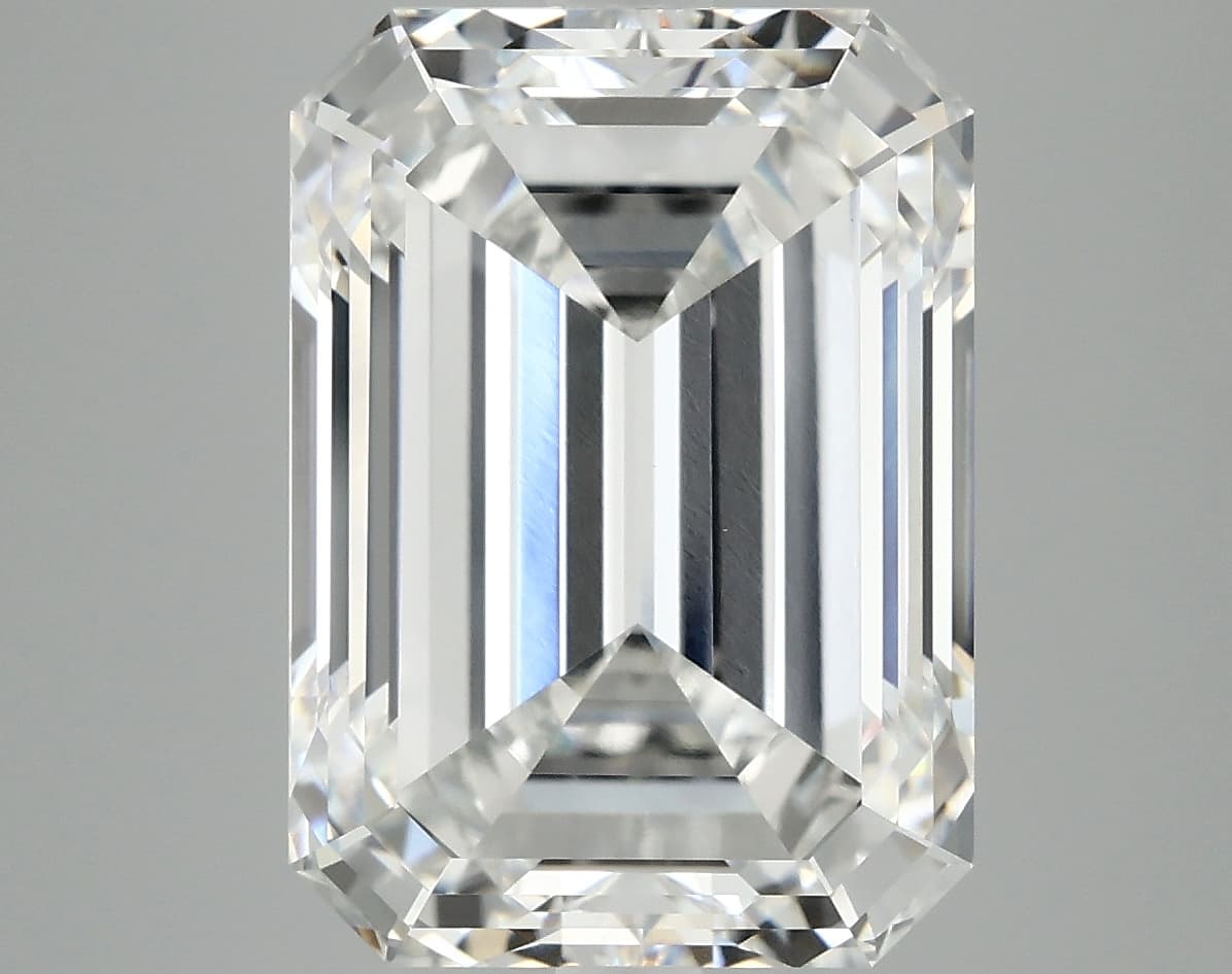 IGI | 8.51ct | Emerald | E | VVS2 | Ideal