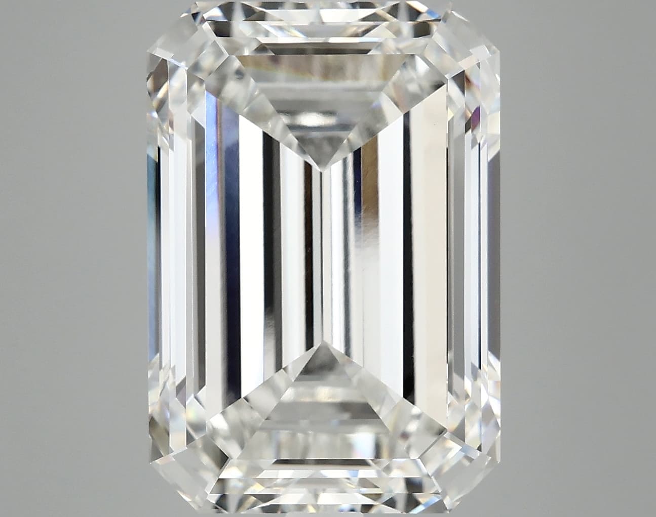 IGI | 10.61ct | Emerald | G | VVS2 | Ideal