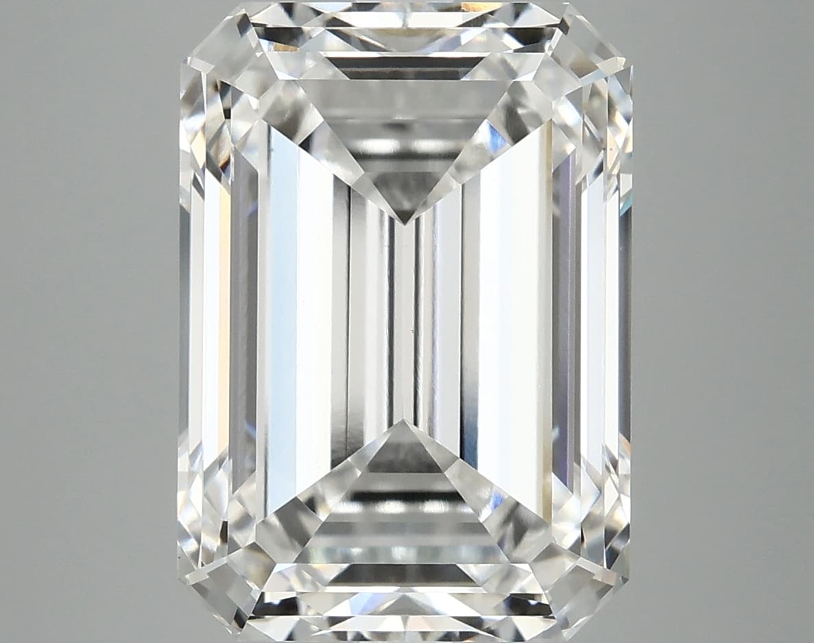 IGI | 8.2ct | Emerald | F | VS1 | Ideal