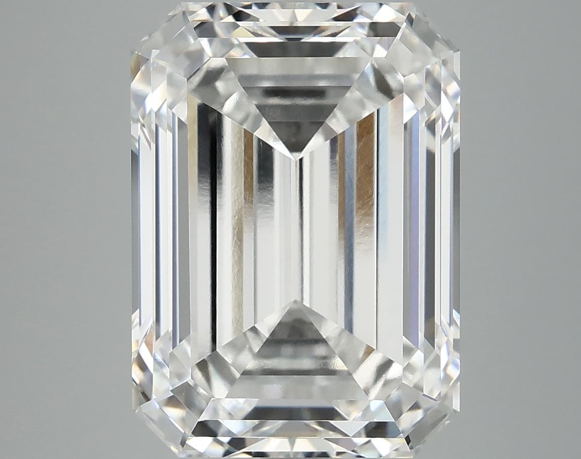 IGI | 8.22ct | Emerald | E | VVS2 | Ideal