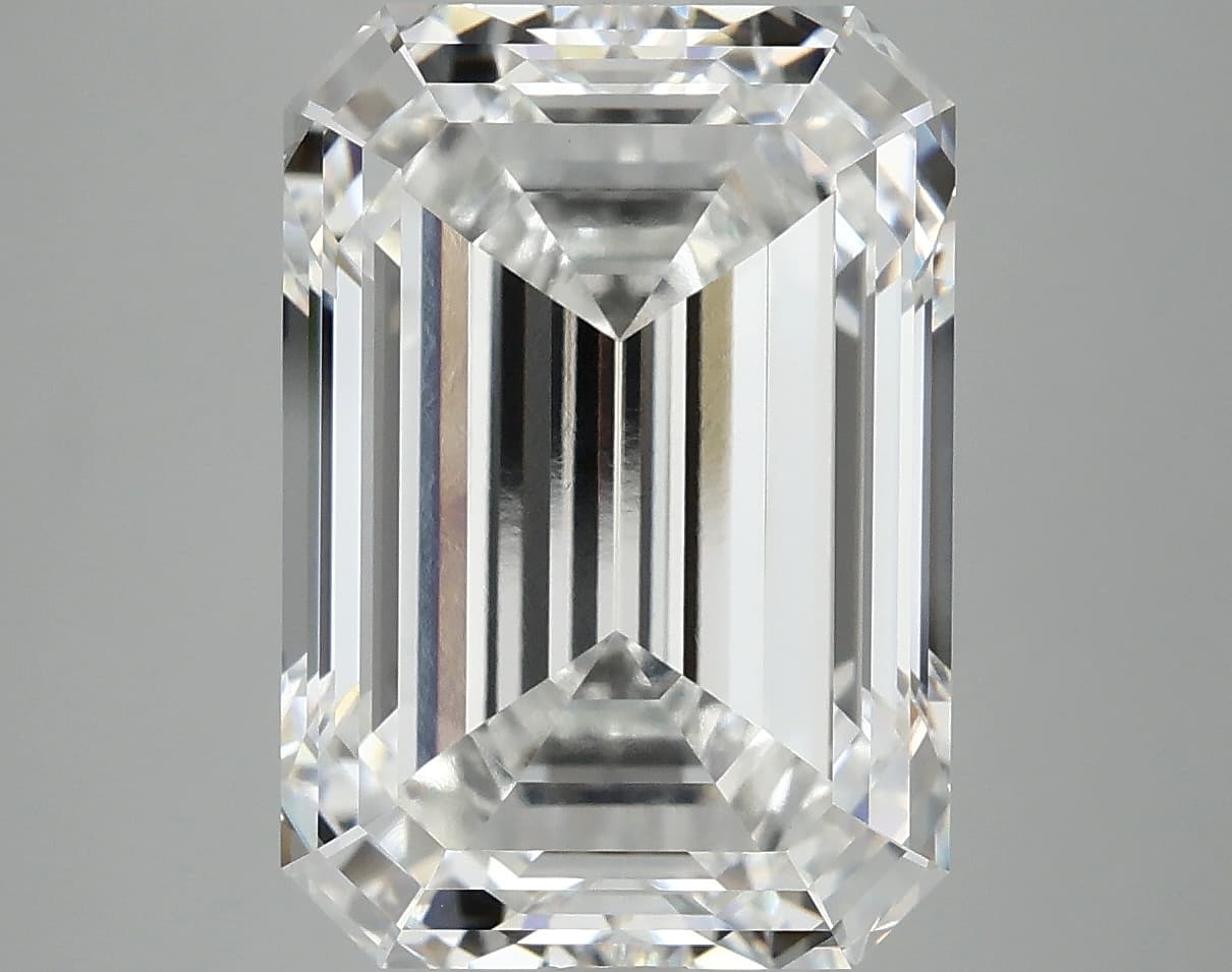 IGI | 8.33ct | Emerald | E | VVS2 | Ideal