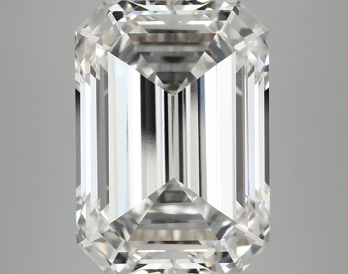 IGI | 8.2ct | Emerald | F | VVS2 | Ideal