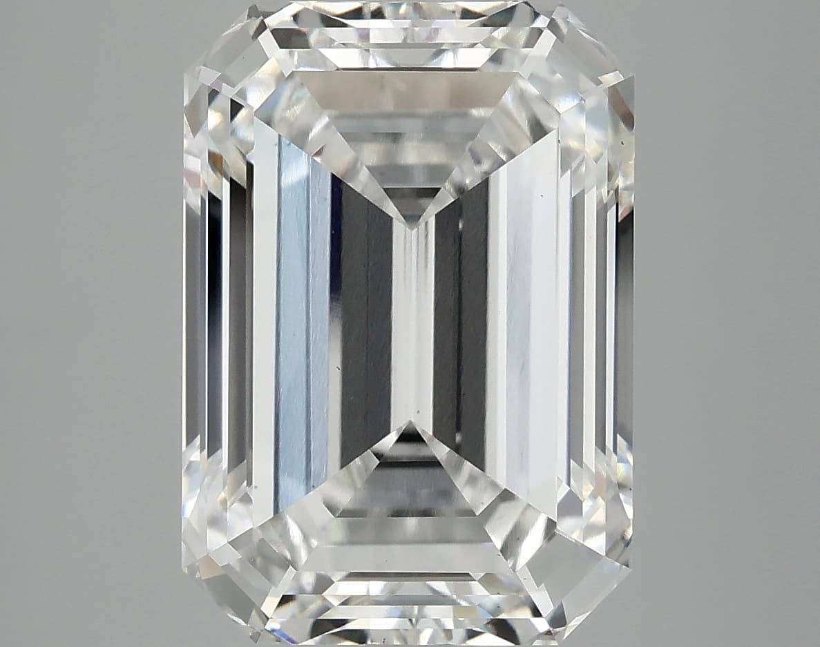 IGI | 8.21ct | Emerald | F | VS1 | Ideal