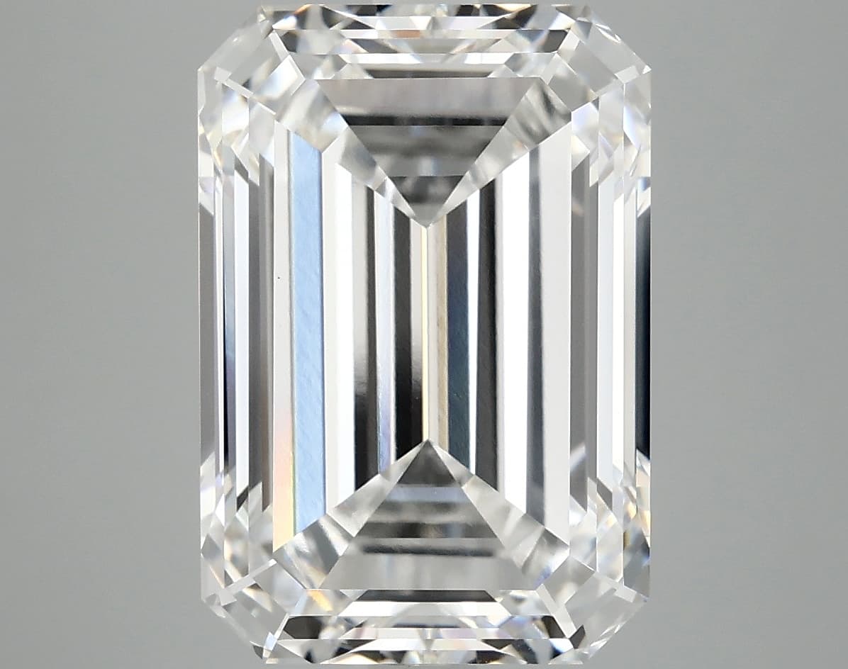 IGI | 8.42ct | Emerald | E | VVS2 | Ideal