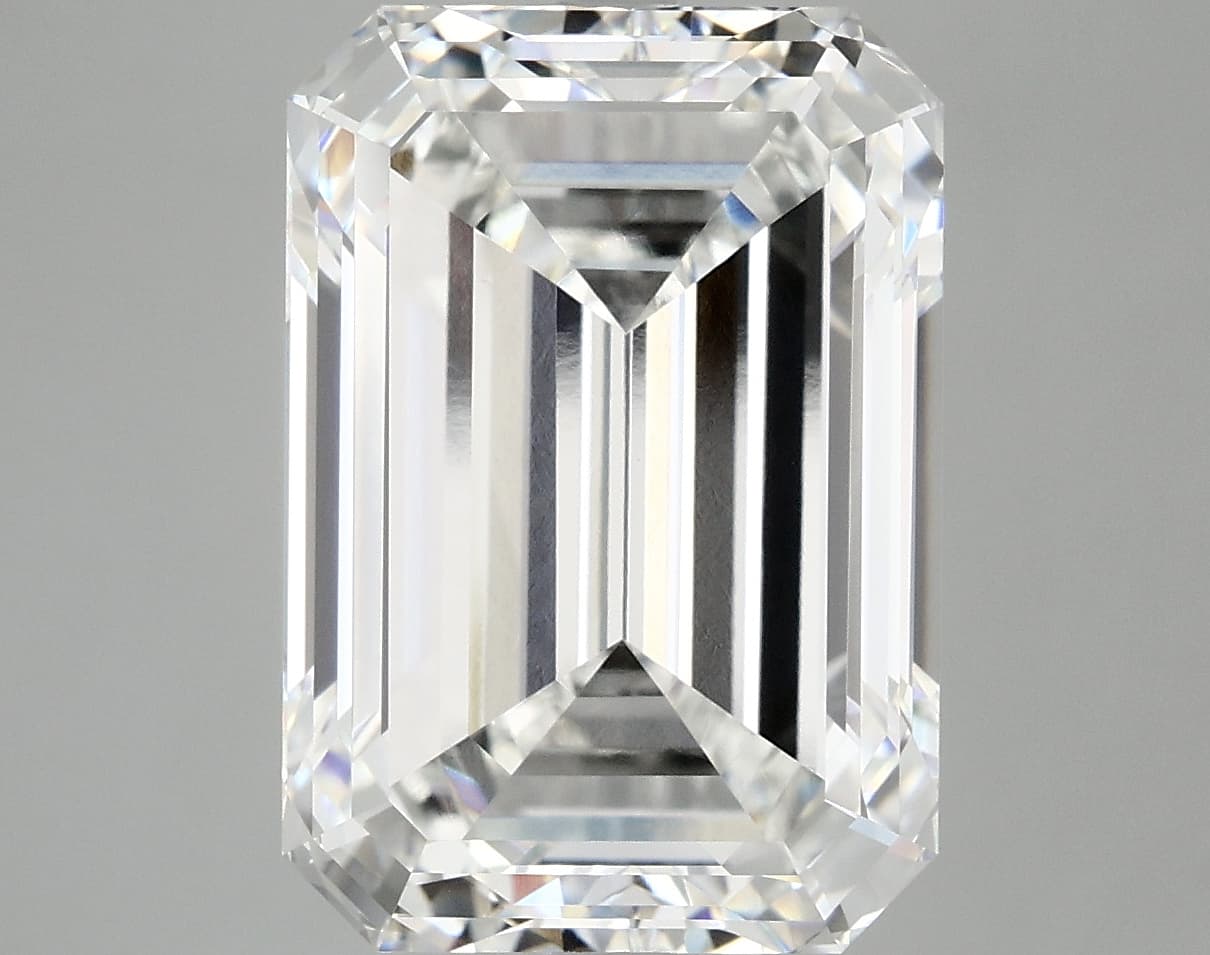 IGI | 8.51ct | Emerald | E | VVS2 | Ideal