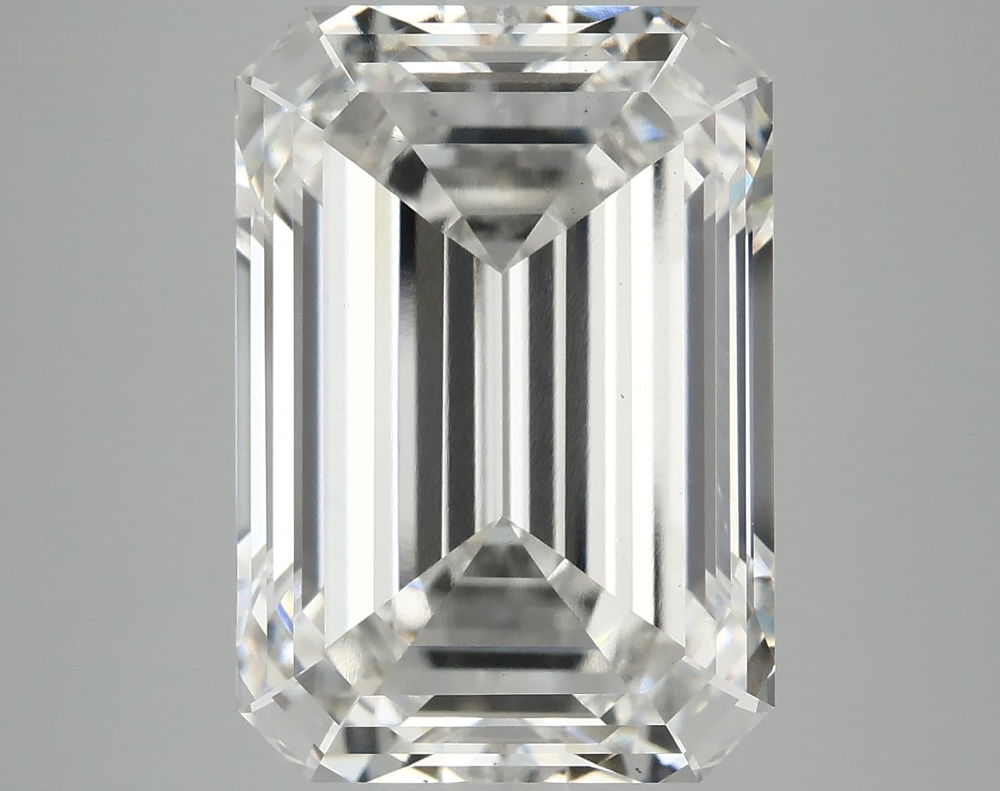 IGI | 8.2ct | Emerald | G | VS1 | Ideal