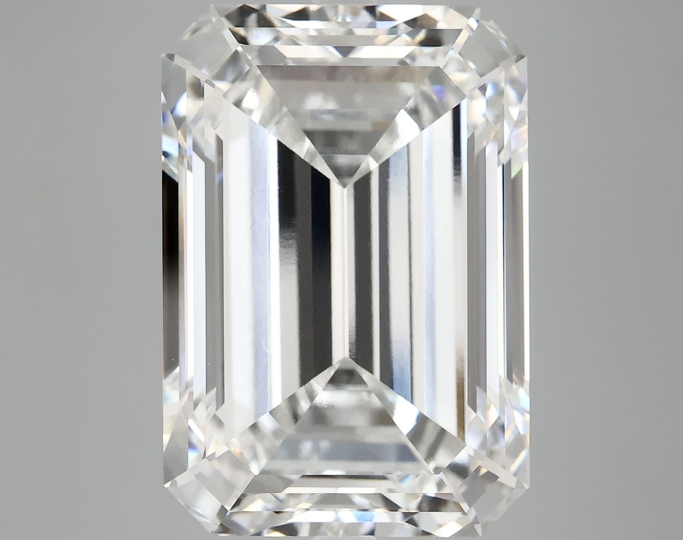 IGI | 12.1ct | Emerald | F | VVS2 | Ideal