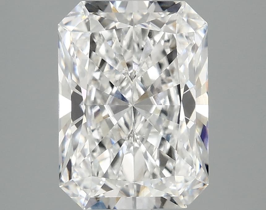 2.96ct | Radiant | E | VS2 | Excellent