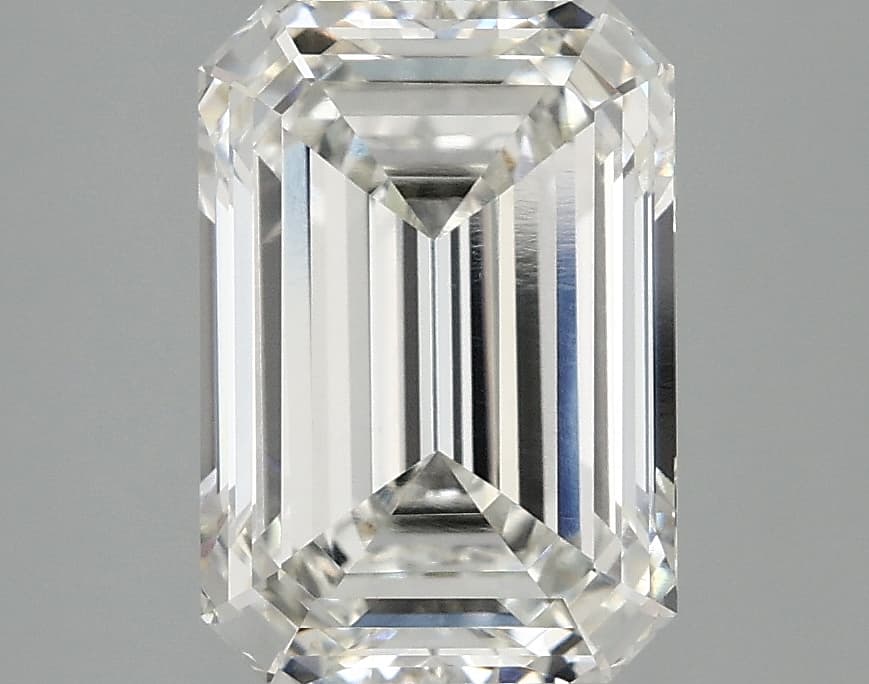 3.17ct | Emerald | H | VS1 | Very Good