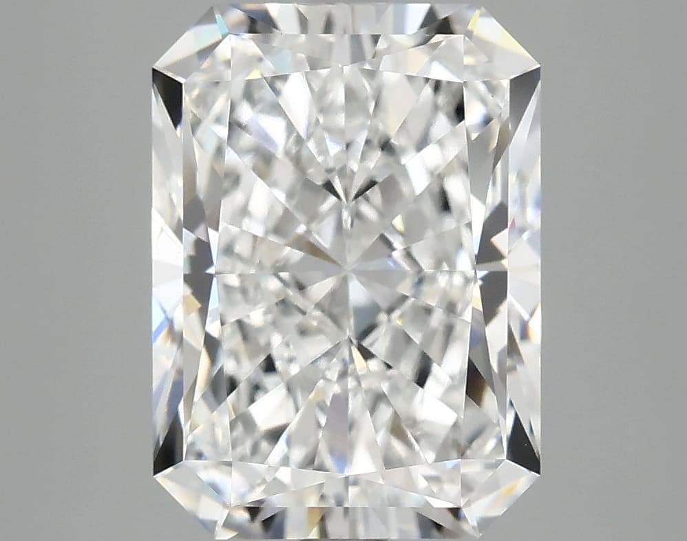 3.86ct | Radiant | E | VVS2 | Very Good