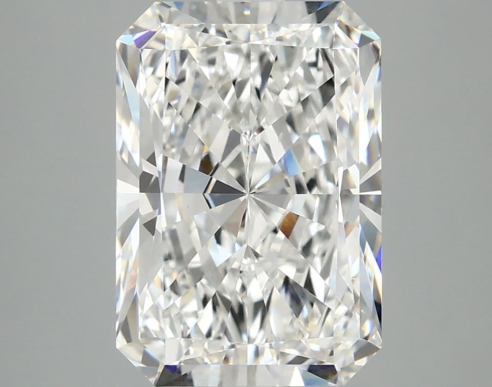 3.66ct | Radiant | E | VS1 | Very Good