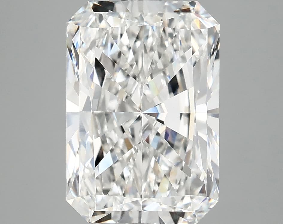 3.96ct | Radiant | E | VVS2 | Very Good