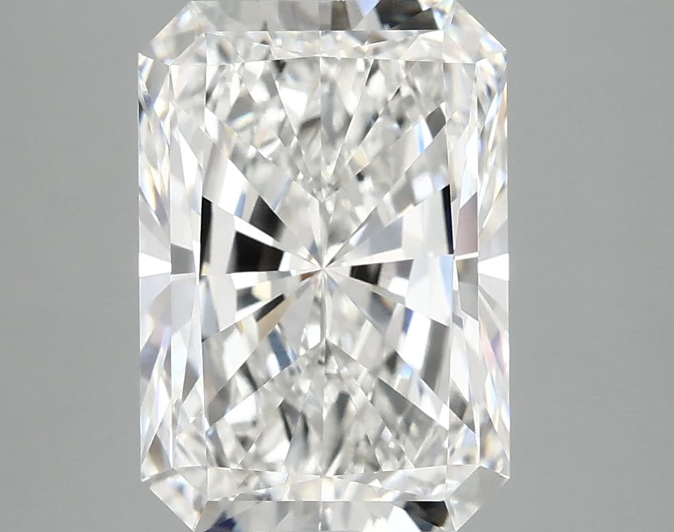 3.96ct | Radiant | F | VVS2 | Very Good