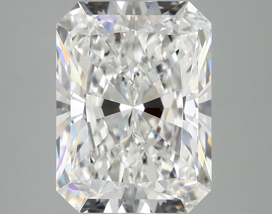 IGI | 3.9ct | Radiant | E | VVS2 | Very Good