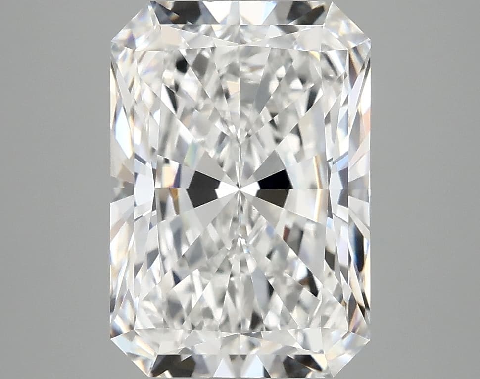 3.96ct | Radiant | E | VVS2 | Very Good