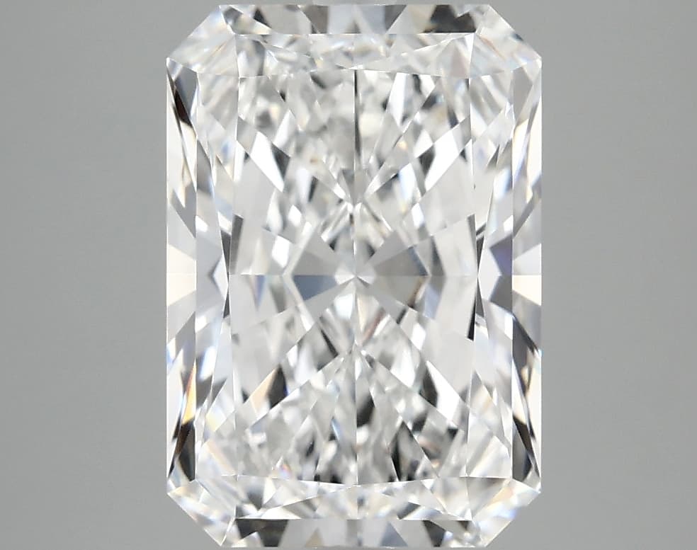 IGI | 3.9ct | Radiant | E | VVS2 | Very Good