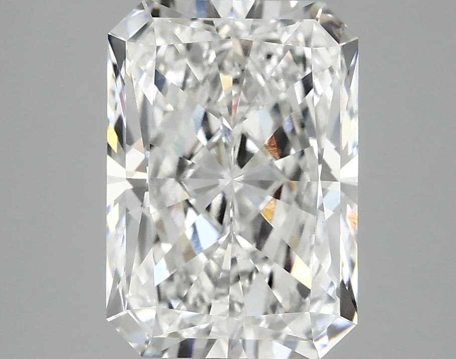 3.47ct | Radiant | E | VVS2 | Very Good