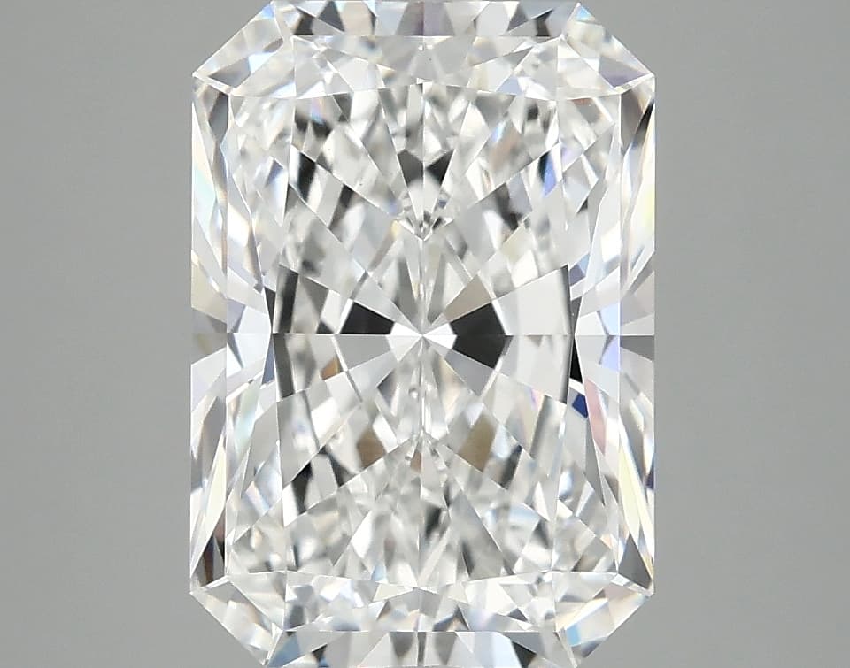 IGI | 3.9ct | Radiant | E | VVS2 | Ideal