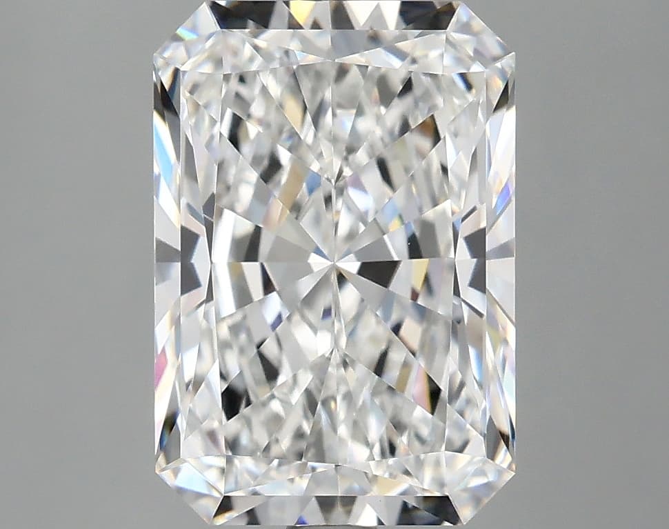 IGI | 3.9ct | Radiant | E | VVS2 | Ideal
