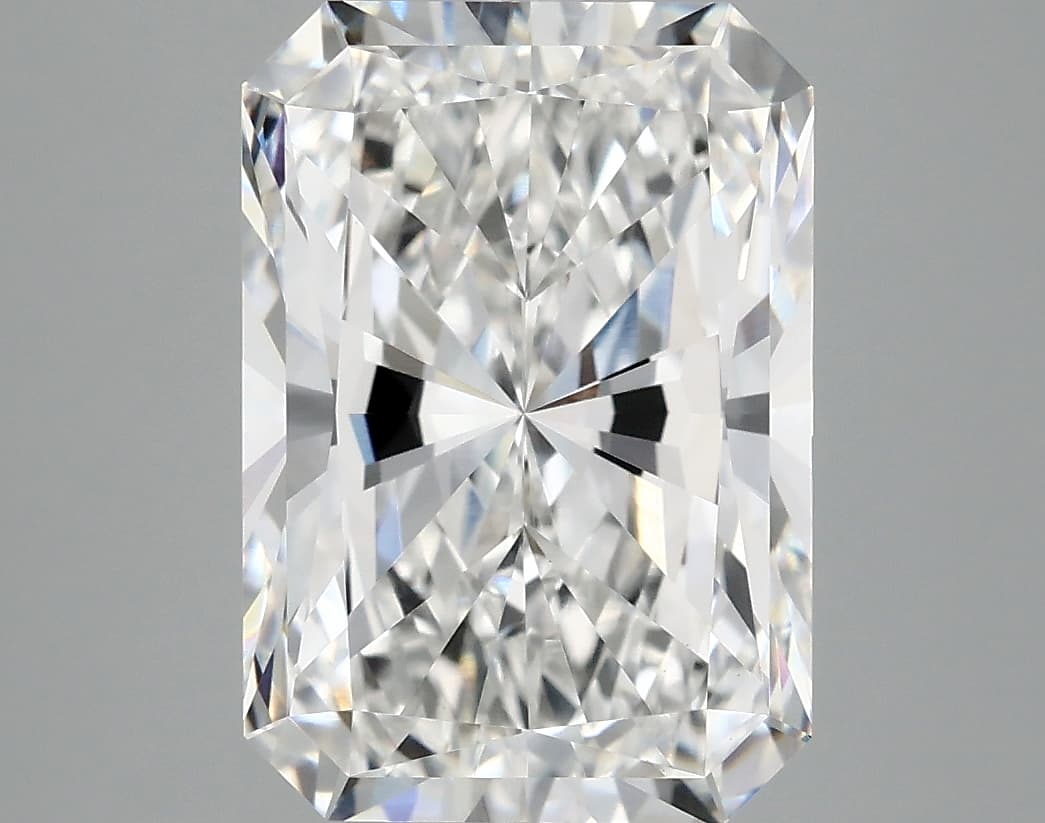 3.86ct | Radiant | E | VVS2 | Ideal