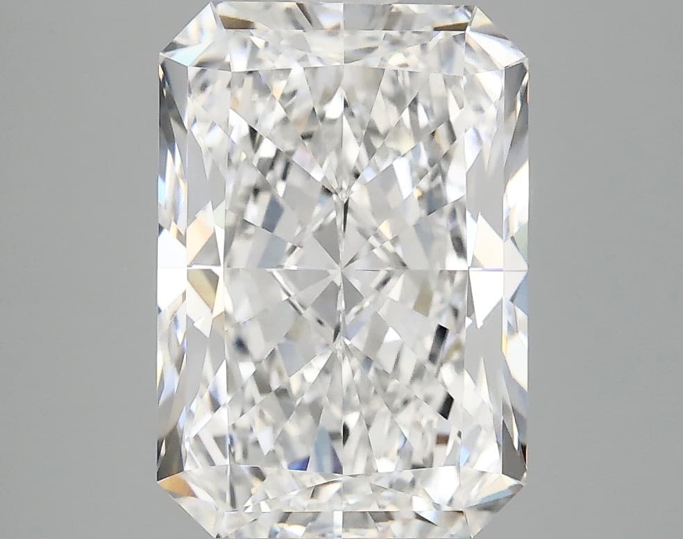 3.96ct | Radiant | E | VVS2 | Ideal