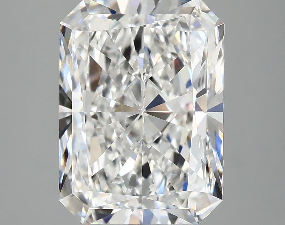 3.86ct | Radiant | E | VVS2 | Very Good