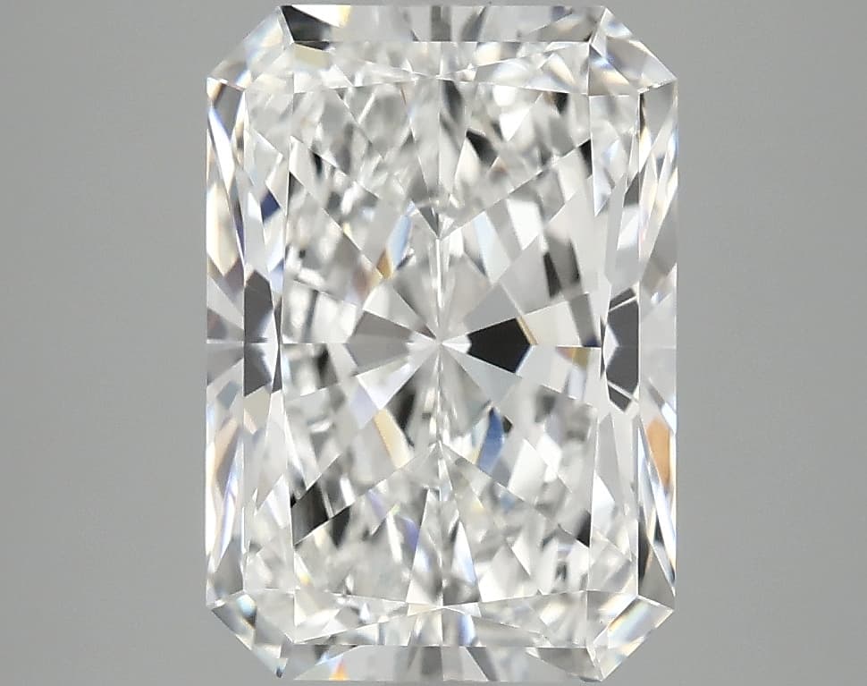 3.96ct | Radiant | E | VVS2 | Very Good