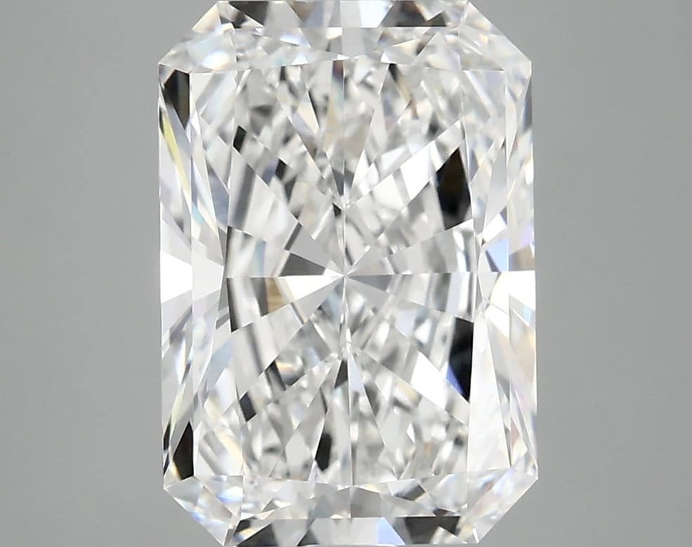IGI | 3.8ct | Radiant | D | VVS2 | Ideal